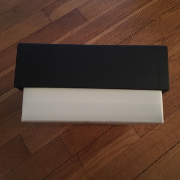 SOLD. Sorry. Chanel box with care guide. - Picture 2 of 6